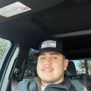 Meet your Posher, Omar